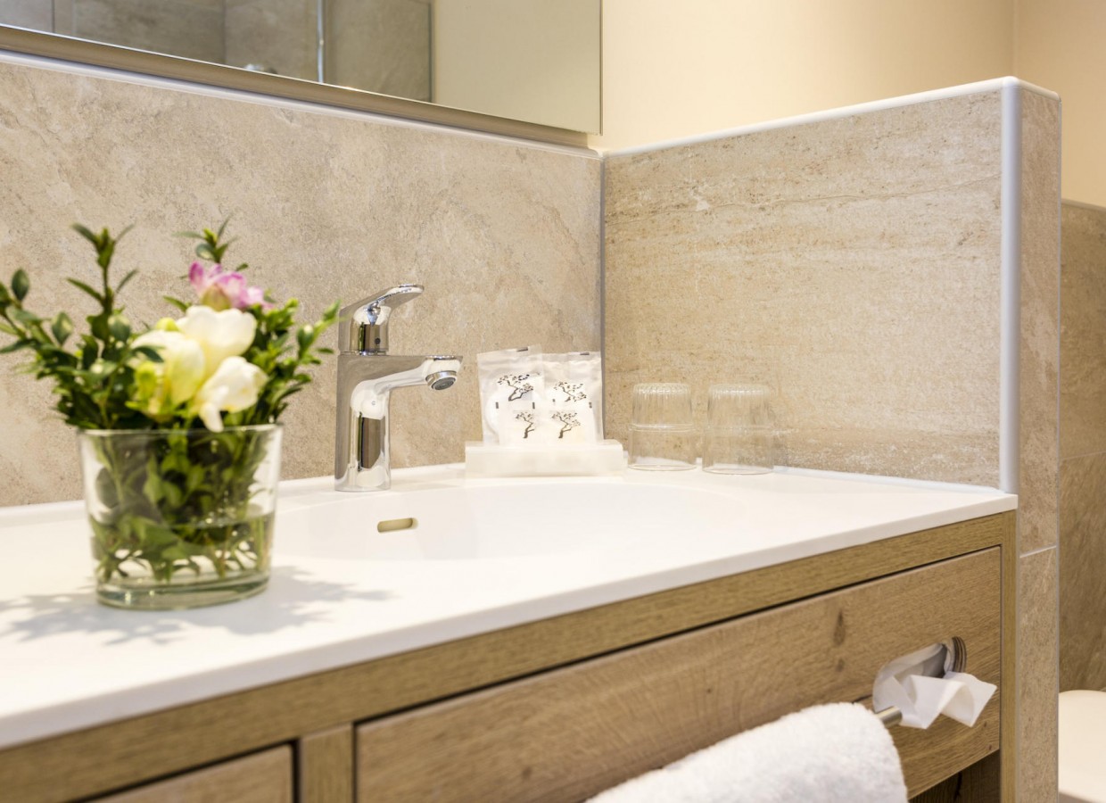 Bathroom Double Room Comfort - Hotel Gams Beilngries