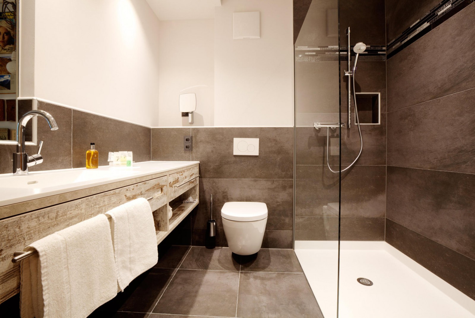 Bathroom Reading Room - Hotel Gams Beilngries
