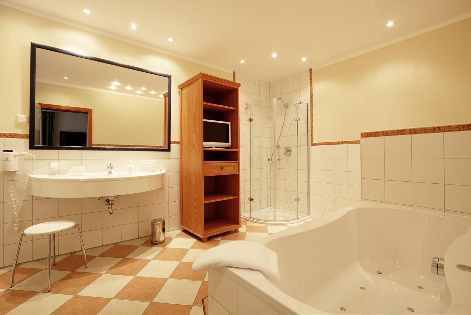 Bathroom Apartment - Hotel Gams Beilngries